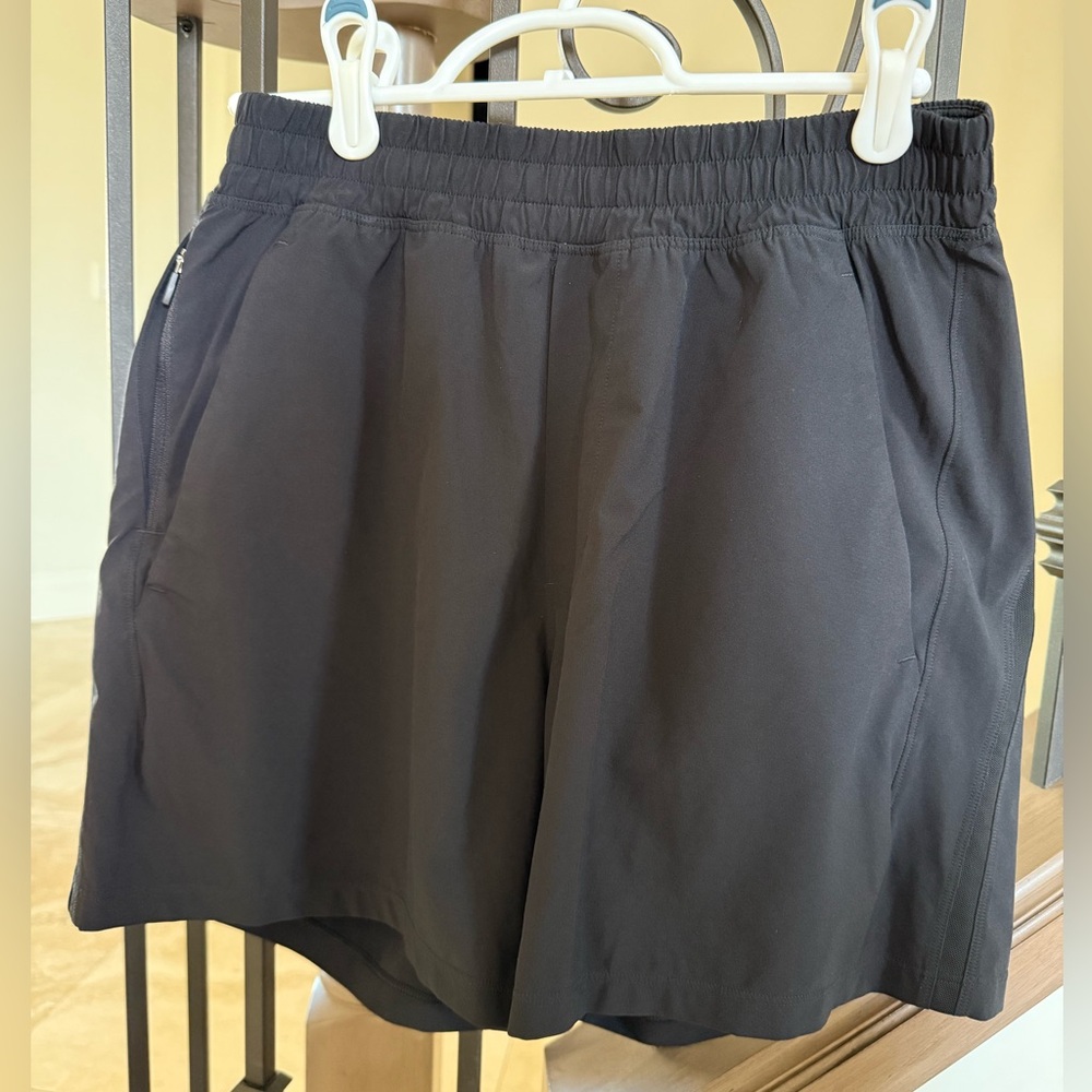 Lululemon Pace Breaker Linerless Short 5”